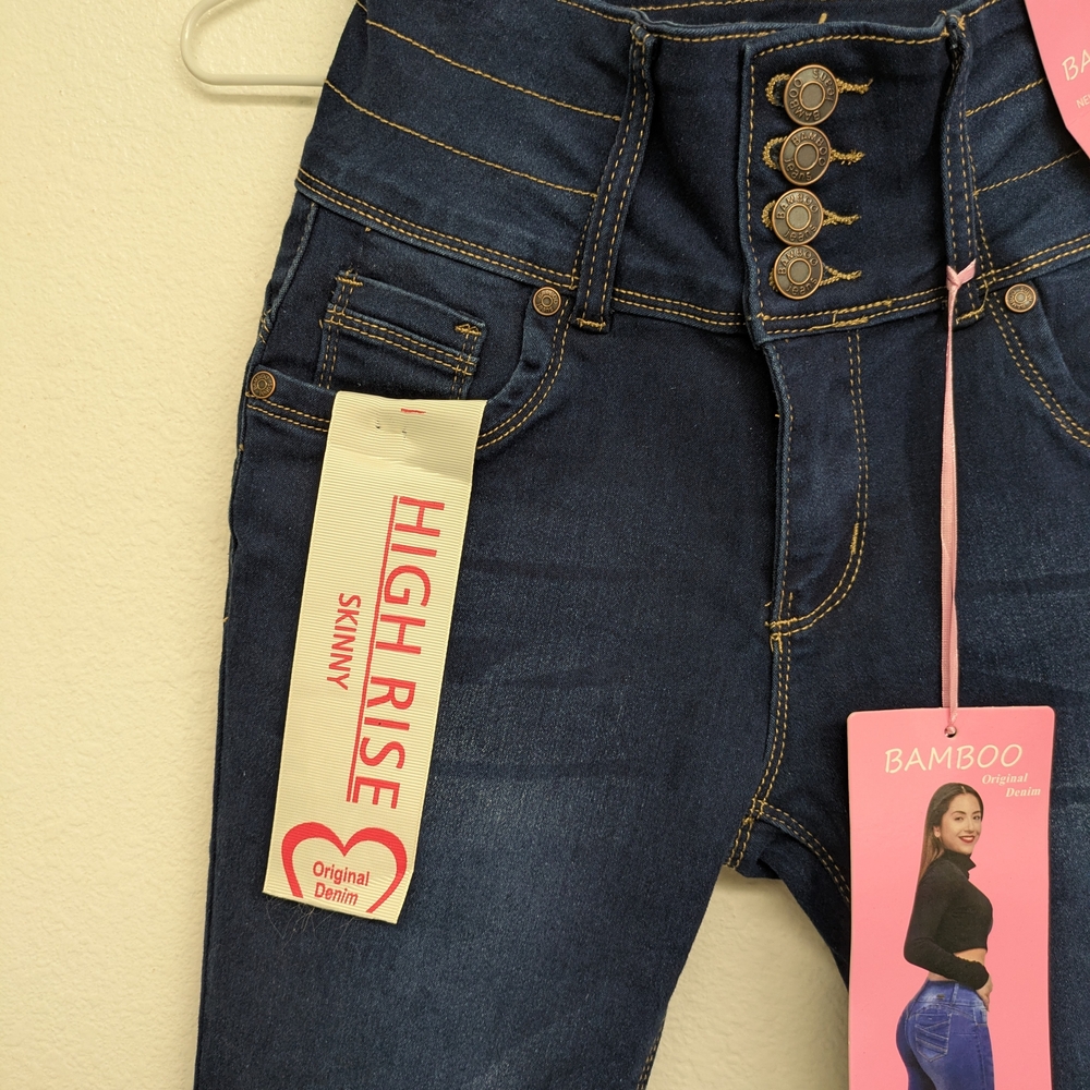 High-Waisted Dark Blue Jeans - Picture 4 of 8